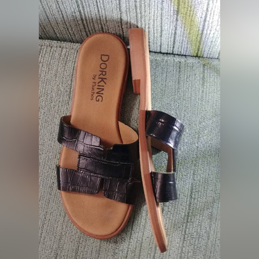 Dorking By Fluchos Slides